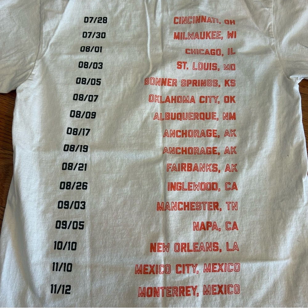 Foo Fighters 2021 Tour Shirt Band Tee Concert Off White Medium - Picture 8 of 8